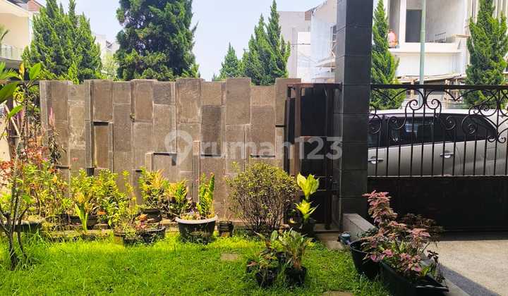 Rumah Bagus Singgasana Pradana, Bandung 2 Lantai