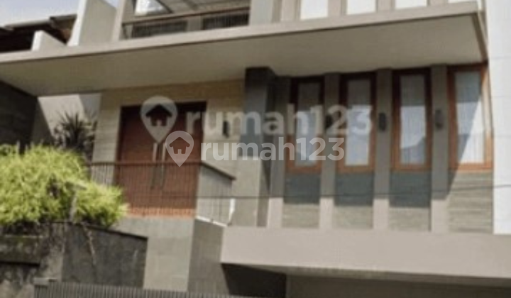 Rumah Lux Siap Huni di Komplek Setraduta Bandung 2