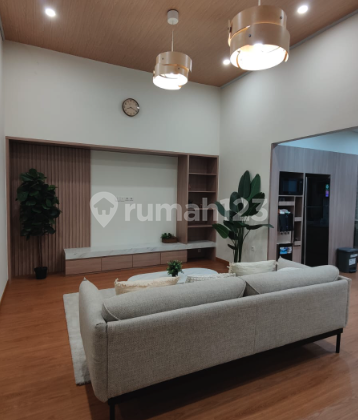 Rumah Cantik Full Furnished di Kota Baru Parahyangan