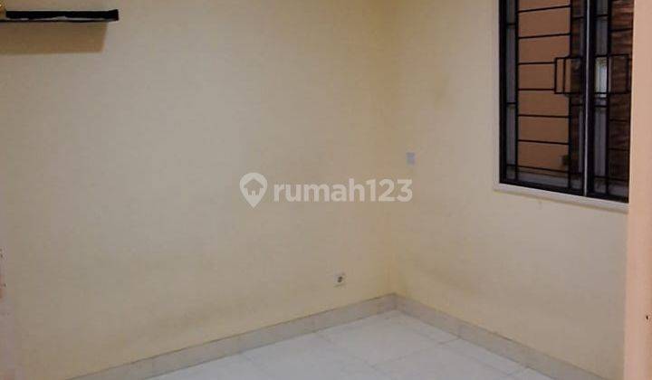 Rumah Hook Siap Huni di Raffles Hills Blok Eg2 No 1, Cibubur, Depok. 2