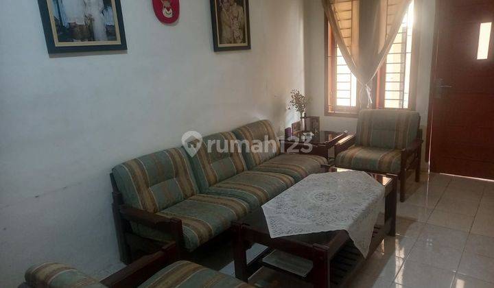 Dijual rumah di Graha Bukit Raya  2