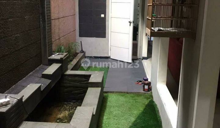 Dijual Rumah Dengan Konsep Open Floor Plan Di Jln Kembar 1