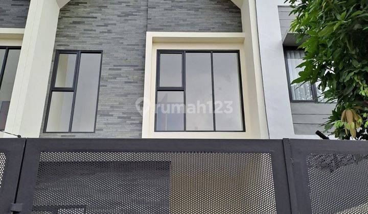 Rumah Baru Modern Meruya Utara Siap Huni 1