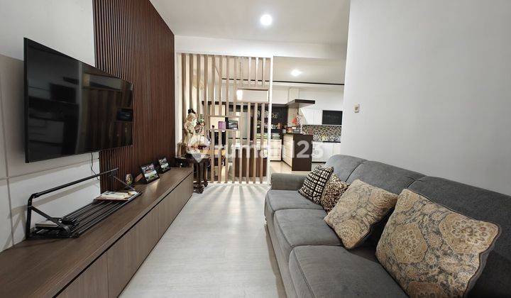 Rumah Modern Puri Mansion Rapih Terawat 1