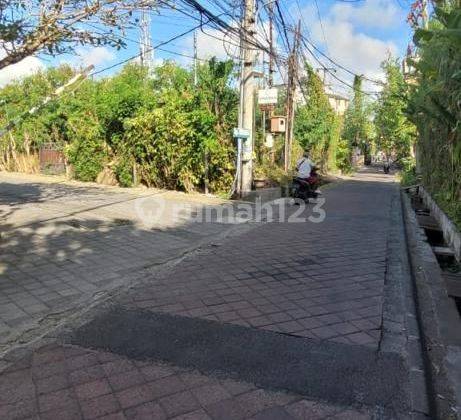 Land for sale in Seminyak location 1