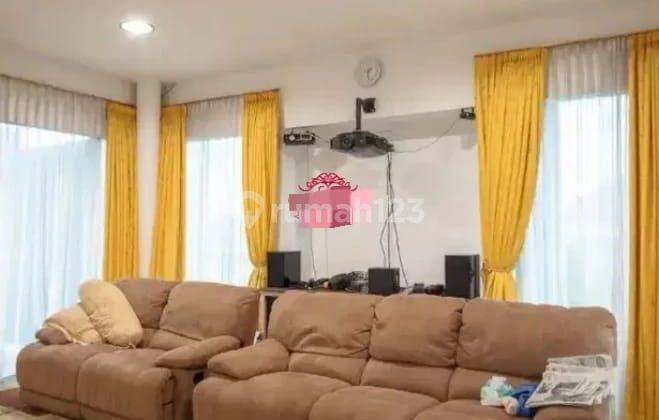 Villa Jual Lokasi Gatot Subroto Barat 2