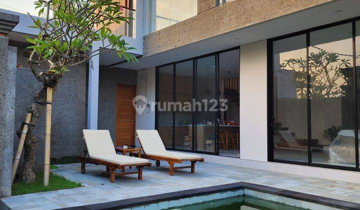 Villa for sale in Mumbul location 2