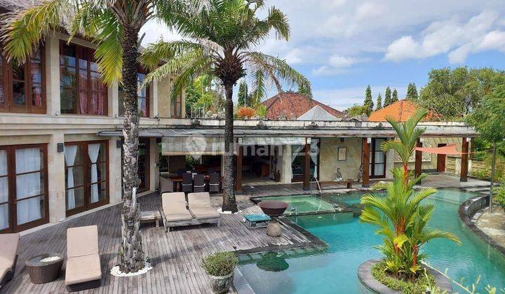 Villa Jual Lokasi Seminyak 2