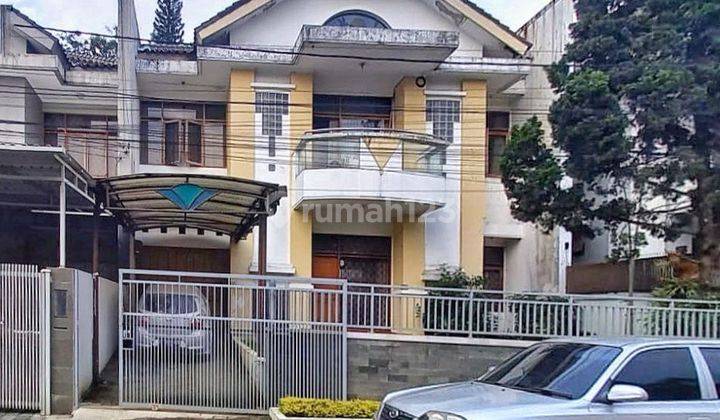 RUMAH KLASIK LINGKUNGAN ASRI UDARA SEJUK DI CIPAKU INDAH, BANDUNG UTARA  1