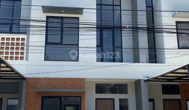 Rumah Cantik Di Cijawura Buahbatu Belakang Rs Edelweis Soekarno Hatta  1