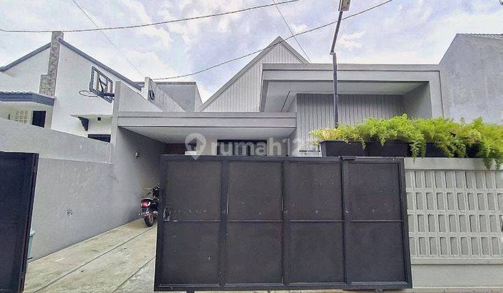 Rumah Bagus Semi Furnished SHM di Gegerkalong Dekat Polban, Bandung 1