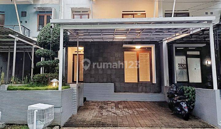 Rumah 2 Lantai Bagus Unfurnished SHM di Pondok Hijau, Gegerkalong, Bandung 1