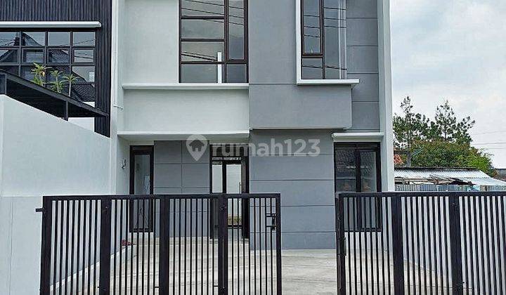 Rumah 2 Lantai Baru Unfurnished SHM di Cihanjuang , Bandung 2