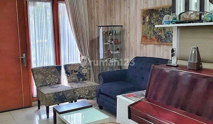 Rumah 2 Lantai Bagus Semi Furnished SHM di Cikutra, Bandung 2