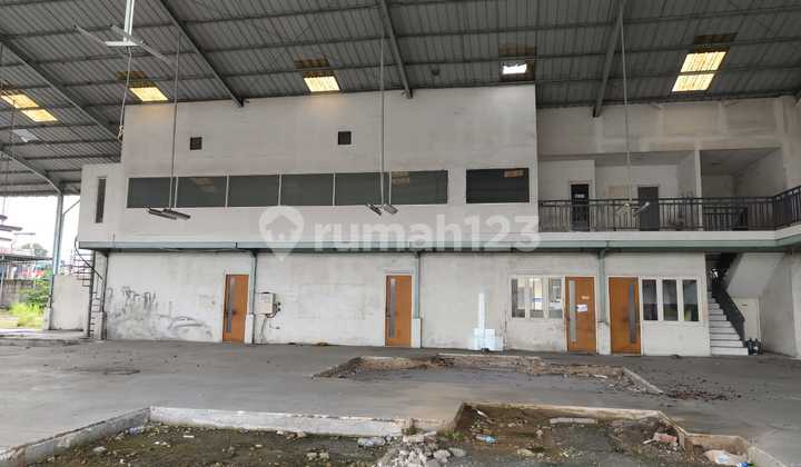 Land and Building ex workshop in Alam Sutera