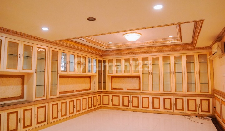 Rumah mewah harga bersaing di Dekat Mall Artha Gading