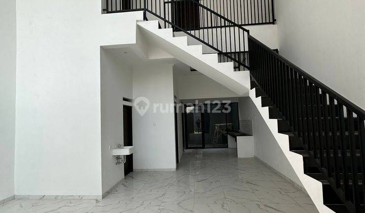 Rumah Baru Minimalis Modern di Jalan Kembar Bandung 1