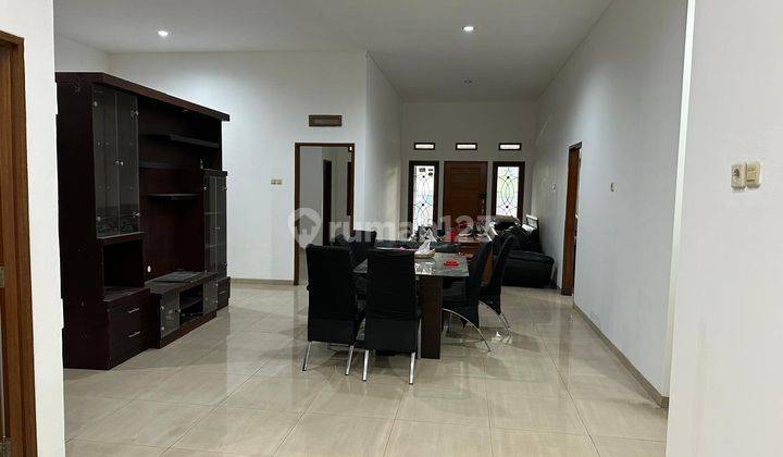 Dijual Rumah Hoki Cantik Nyaman Dalam Cluster Singgasana Pradana 1