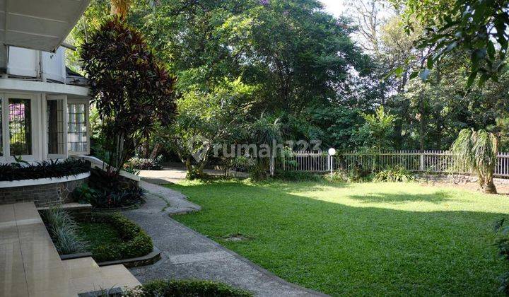 Rumah Mewah Pusat Kota di Sayap Dago Bandung 2