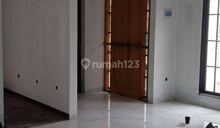 Dijual Rumah Baru 2 Lantai Modern Siap Huni Strategis Area Kembar 1