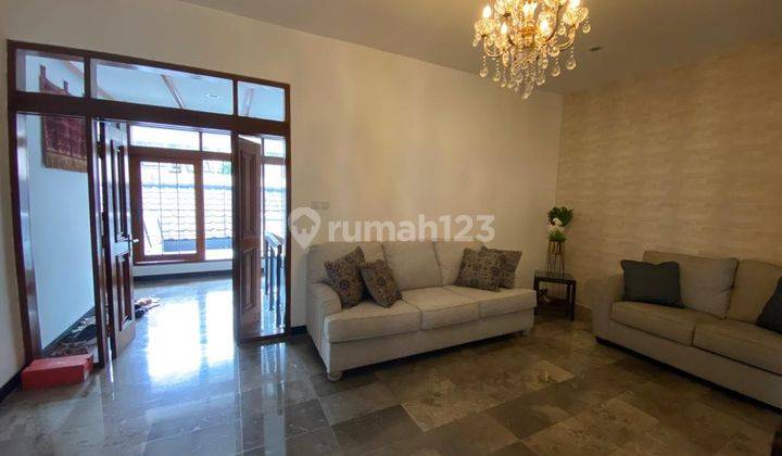 Dijual Turun Harga Rumah Lux Mewah Furnish di Setrasari Indah 2