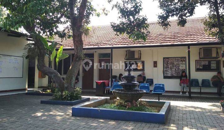 Rumah Luas Strategis Cocok Usaha di Mainroad Jalan Riau Bandung 2