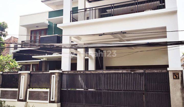 Rumah Mewah Tanah Luas Kolam Renang Di Menteng Jakarta Pusat 2