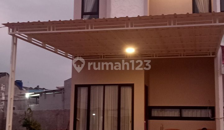 Rumah 2 Lantai Clasik Super Murah Di Tang-Sel Rumah 2 Lantai Clasik Super Murah Di Tang-Sel