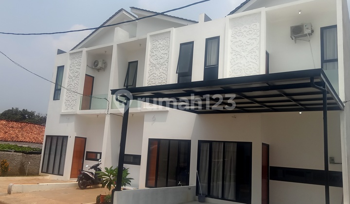 Rumah 2 Lantai Berlokasi Strategis Aman dan Nyaman di Tangsel