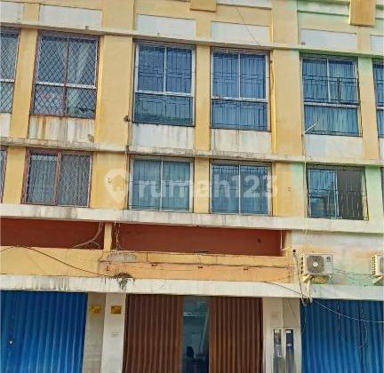 Ruko 3Lt, Plong, Kendaraan besar Masuk, Cempaka Mas, JakPus (J.H) 1