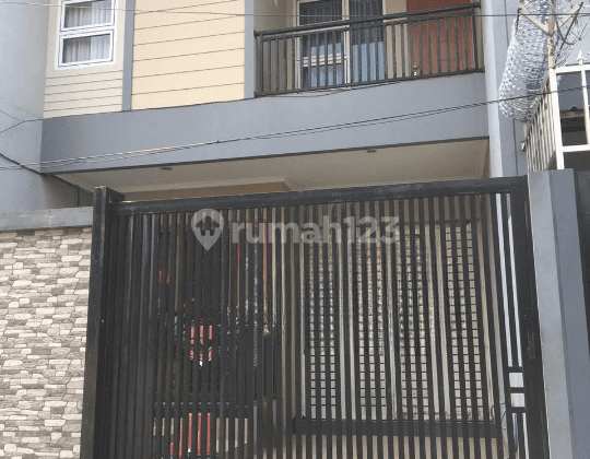 Rumah 3Lt, 3+1BR, Siap Huni, SHM, Asem 2, Kepa Duri, JakBar(c2) 1