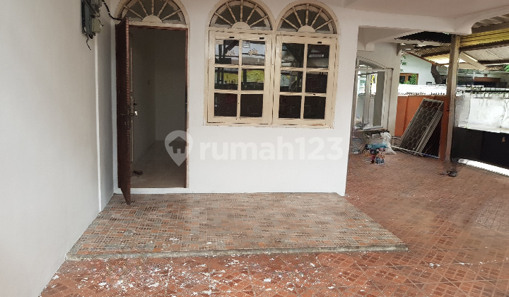Rumah Kontrakan,132m2, 4+1KT, ROW2mbl,Siap Huni,Sunter,Jakut (an) 2