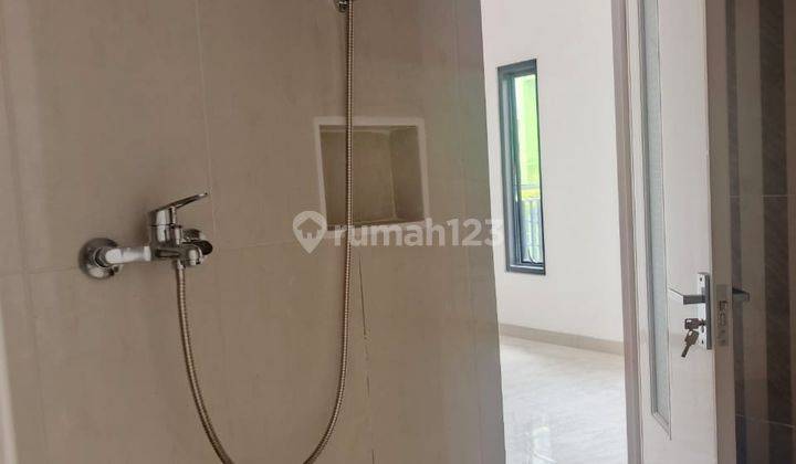 Rumah Sewa 2Lt,3+1BR, Siap Huni, ROW 2mbl, Pulo Asem,JakTim(hn.R) 2