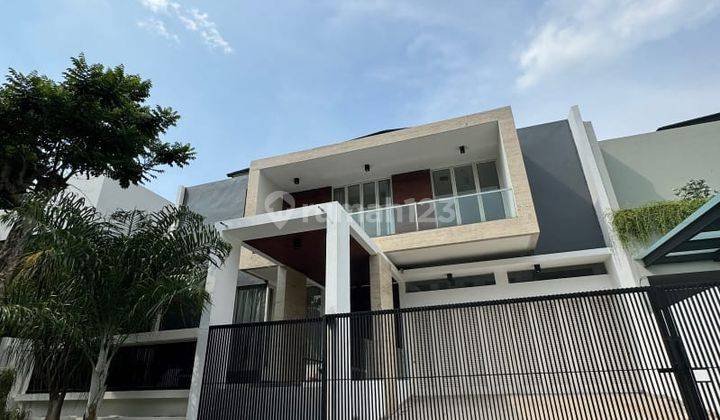 Dijual Rumah Graha Family Blok Favorit, Surabaya Yns 1