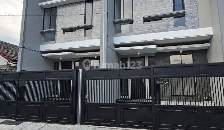 Baru Gress rumah Klampis Semolo Timur Dekat Hokky Merr Surabaya 2