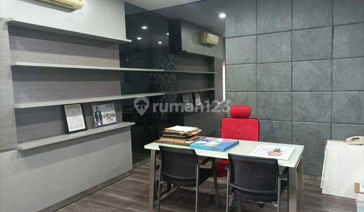 Siap Usaha. Disewakan Ruko Araya Tahap 2 Full Furnish, Surabaya Ivn 2