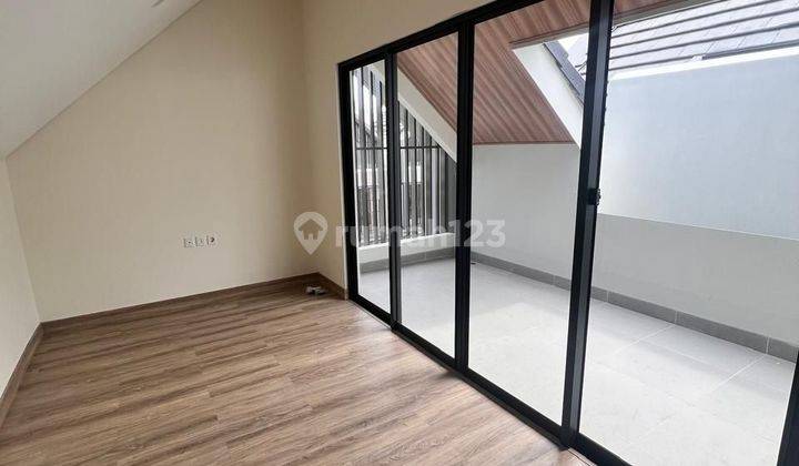 Disewa Rumah Baru Di Leonora Gading Serpong, Ada Lt Attic 2