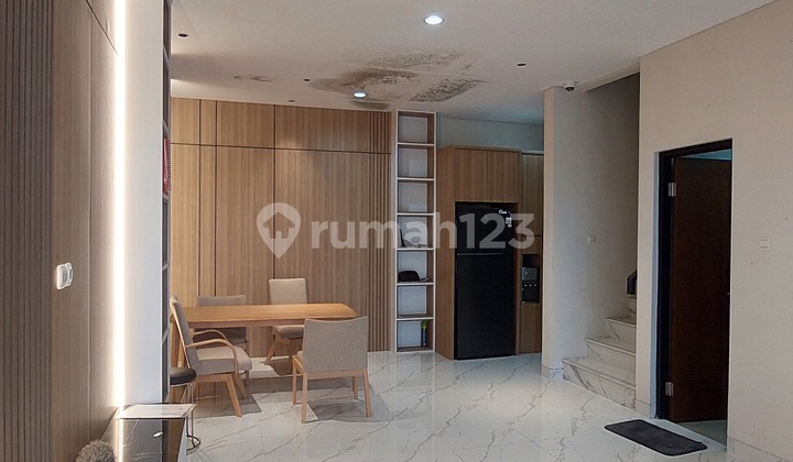 Rumah Cantik Fully Furnished + Attic Metland Puri Dekat Tol 2