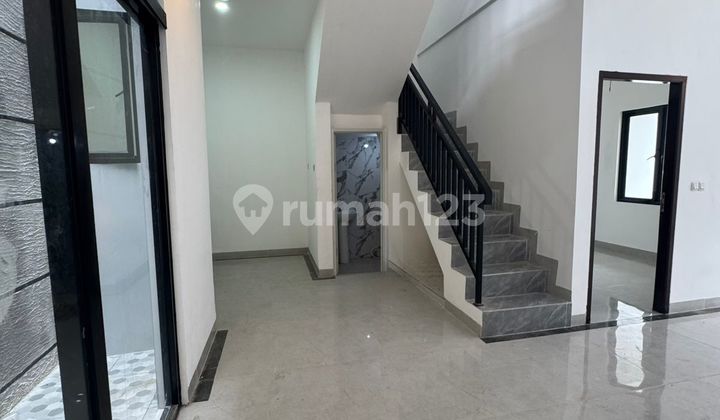 Dijual Rumah Griya Permata, Cipondoh Tangerang 2