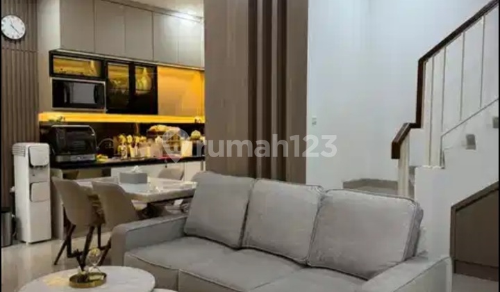 For Sale Beautiful Metland Puri Luxury Semifurnished House