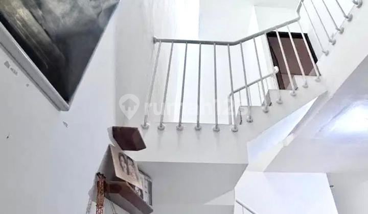 For Sale Modern Minimalist House in Metland Puri Near Toll Access 2