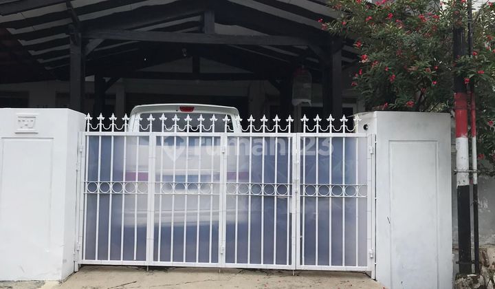 Rumah Kalibata Indah 8 Kamar Tidur ada Kolam Renang Pancoran Jakarta Selatan Rumah Kalibata Indah 8 Kamar Tidur ada Kolam Renang Pancoran Jakarta Selatan