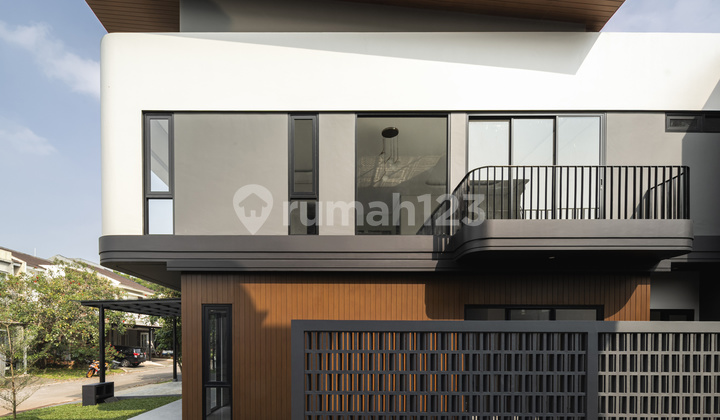 Contemporary Tropical House South-East Facing 4 Bedrooms Modern Luxury Design 2