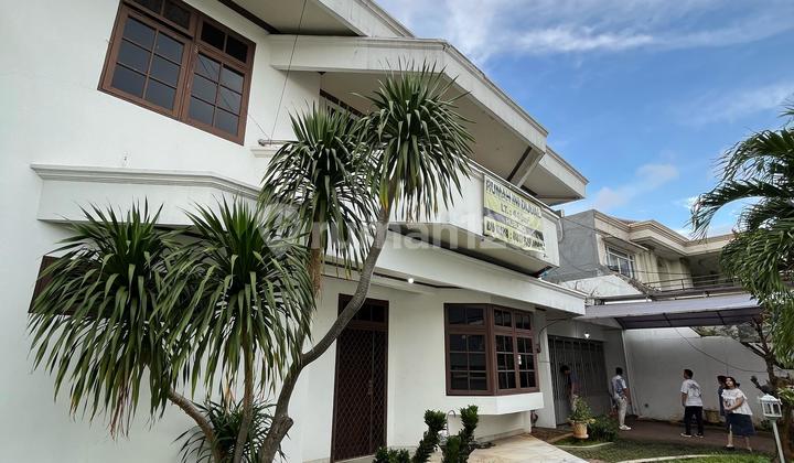 Dijual Rumah Besar 6 Kamar Tidur di Komplek Angkatan Laut Duren Sawit Dijual Rumah Besar 6 Kamar Tidur di Komplek Angkatan Laut Duren Sawit