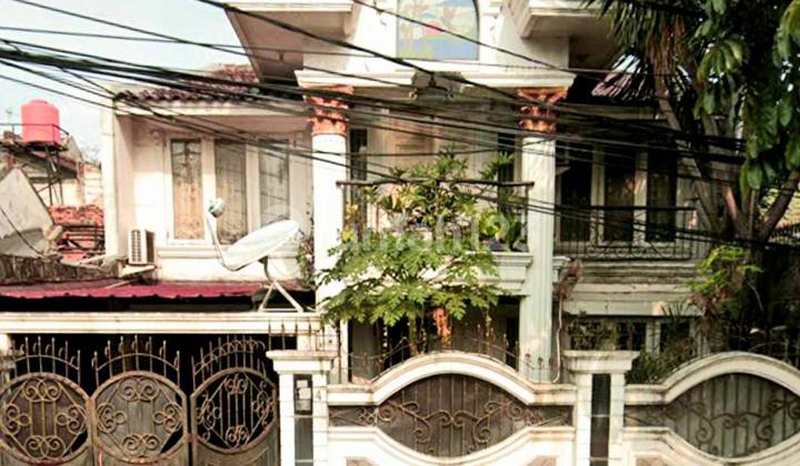 Rumah di Sektor 1 Bintaro Jaya, Jakarta Selatan