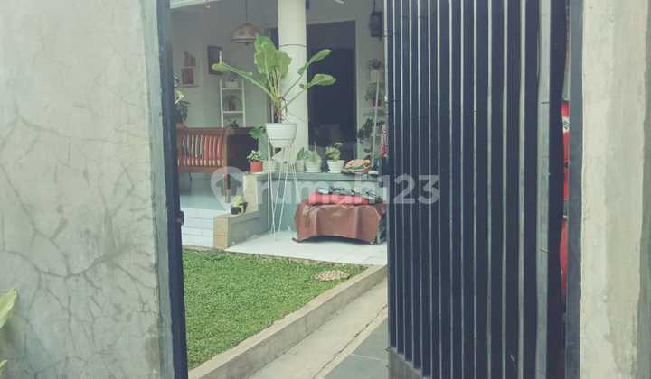 Spacious and Comfortable House in Pondok Aren, South Tangerang – Close to Public Facilities