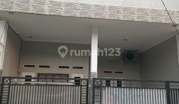 Rumah Furnished 3 Lantai Siap Huni Cisoka Tangerang