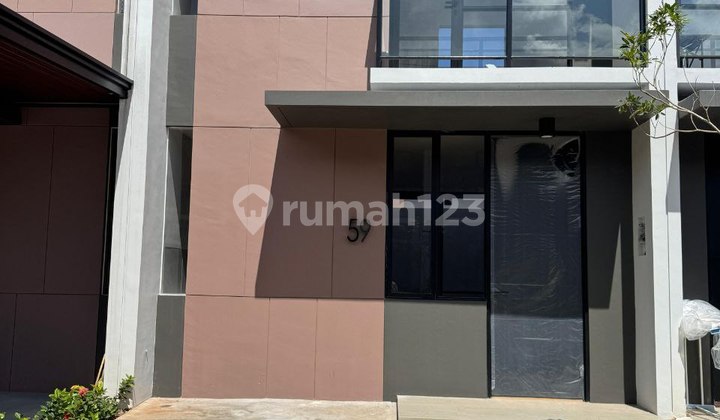 Disewakan Rumah 2 Lantai di Park Serpong Tangerang Disewakan Rumah 2 Lantai di Park Serpong Tangerang