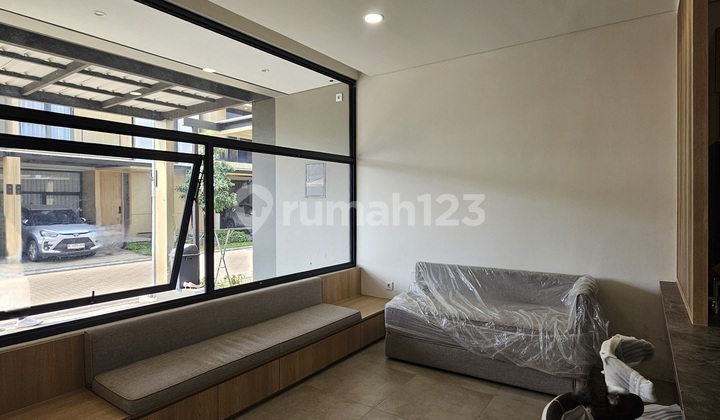 Ready-to-Live Fully Furnished House in Tanakayu Svani BSD