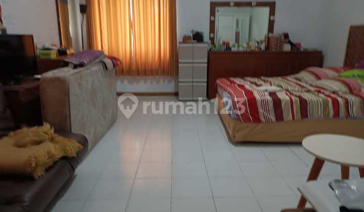 House in Setiabudi Regency Bandung, Very Spacious Yard 2